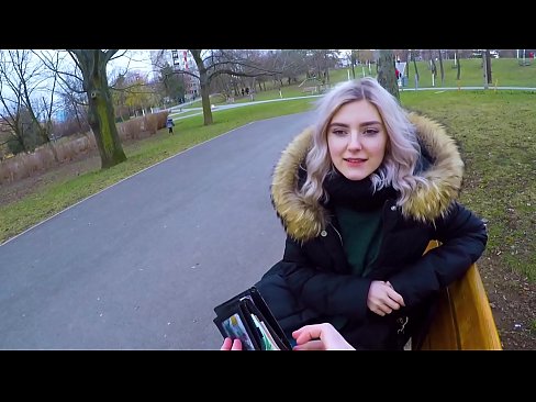 ❤️ Pogoltne tujčevo vročo spermo za denar - fafanje v parku Eva Elfie ️  Seks pri nas ️❤